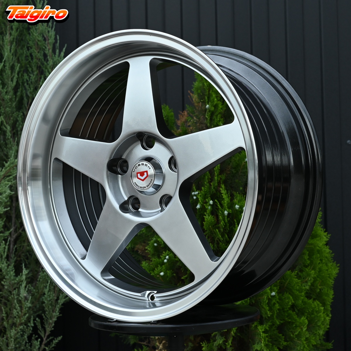 R17 Taigiro EVO 8.5 ET33 5*114.3 Темный хром