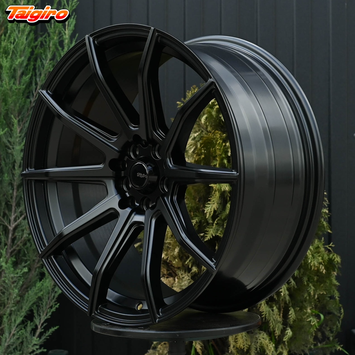 R18 Taigiro Spider 8.0J ET30 5*100/114.3 Черный