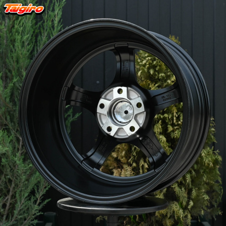 R17 Taigiro Meister 7.5J ET38 5*100 Темный хром
