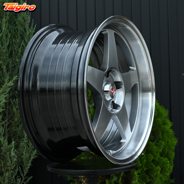 R17 Taigiro EVO 8.5 ET33 5*114.3 Темный хром