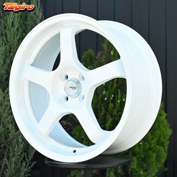 R17 Advan GT стиль 7.5 ET38 4*100 Белый