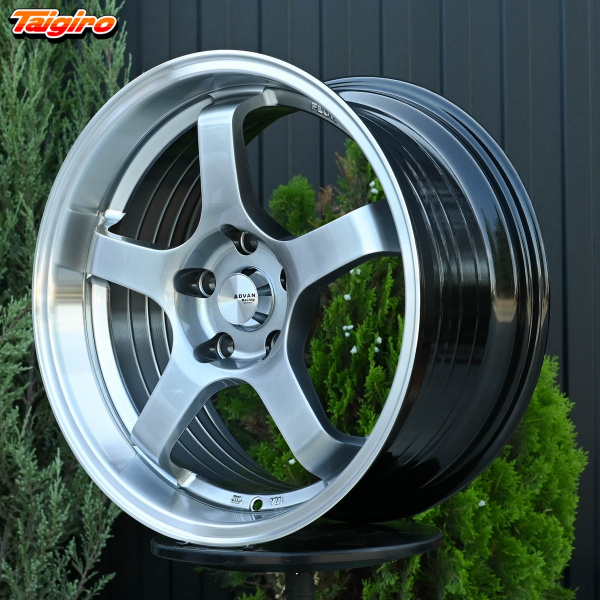 R17 Advan GT Стиль 8.5J ET33 5*100 Серебро