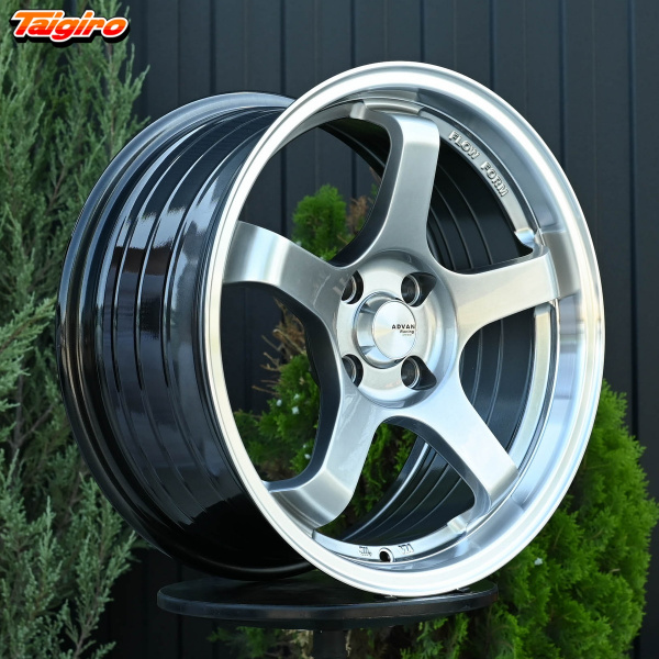 R16 Advan GT Стиль 7.5J ET30 4*100 Серебро