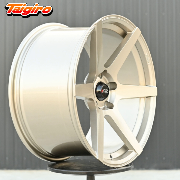 R18 Taigiro XXR 9.5J ET30 5*114.3 Серебро