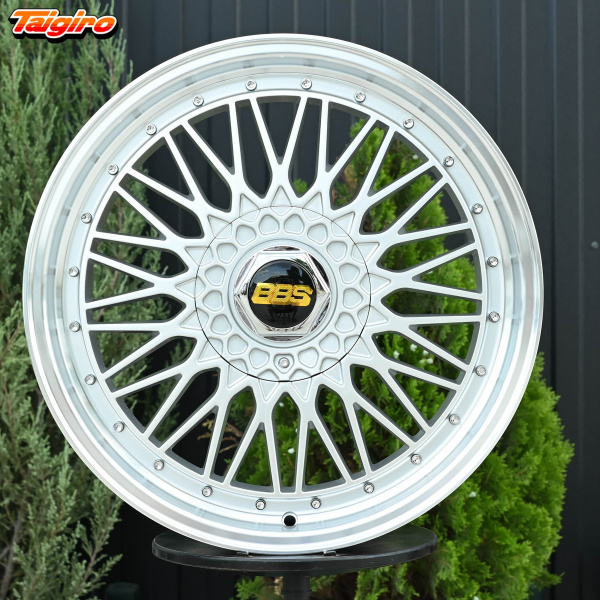 R18 BBS RS Стиль 8.0J ET35 5*120 Серебро