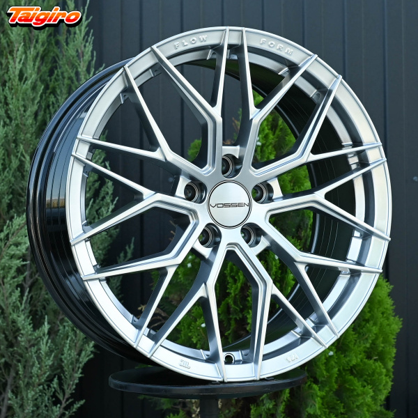 R18 Vossen 3323 Стиль 8.0J ET38 5*114.3 Серебро