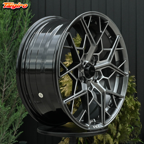 R17 HRE FF10 Стиль 7.5J ET42 4*100 Темный хром