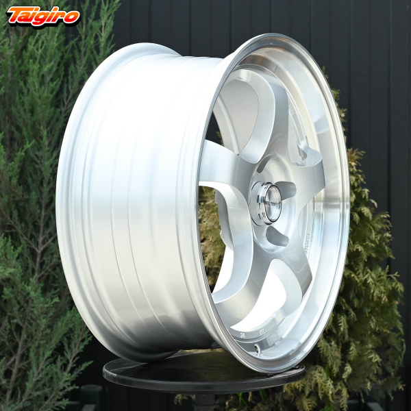 R17 Taigiro Meister 7.5J ET38 5*114.3 Серебро