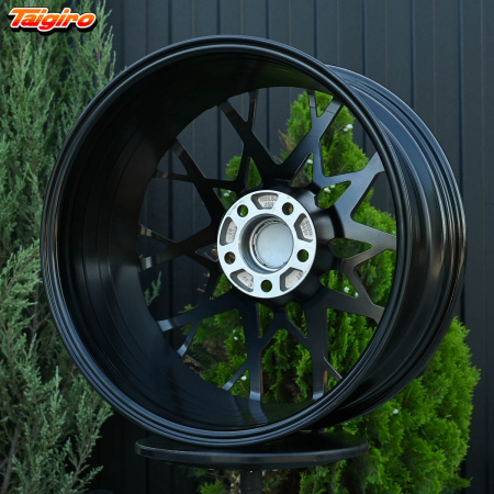 R18 HRE FF10 Стиль 8.0J ET38 5*108 Темное серебро