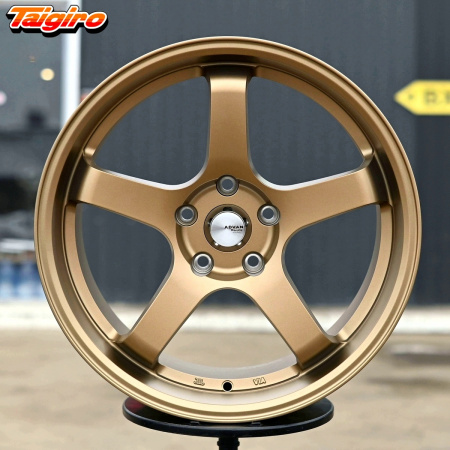 R18 Advan GT Стиль 8.5J ET35 5*114.3 Бронза