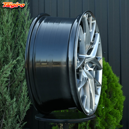 R18 HRE FF10 Стиль 8.0J ET38 5*108 Темное серебро
