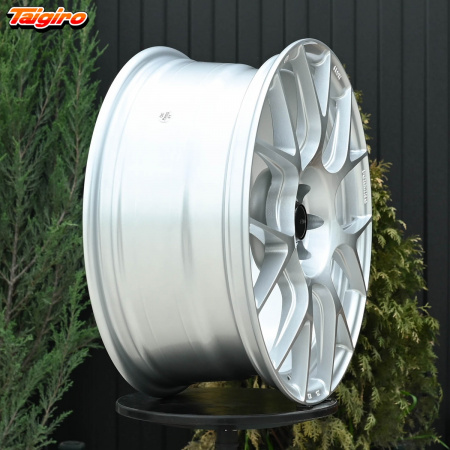 R17 Taigiro Spirit 7.5J ET40 4*100/114.3 Серебро