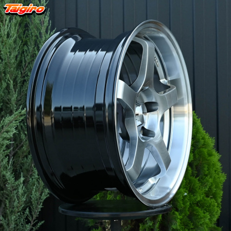 R17 Advan GT Стиль 8.5J ET33 5*100 Серебро