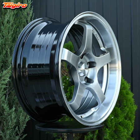 R17 Advan GT Стиль 8.5J ET33 5*100 Серебро