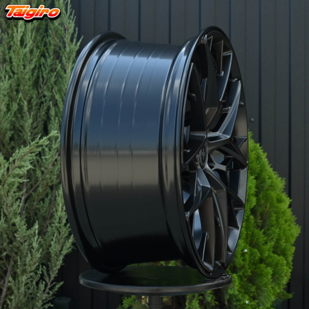 R17 HRE FF10 Стиль 7.5J ET38 5*114.3 Черный