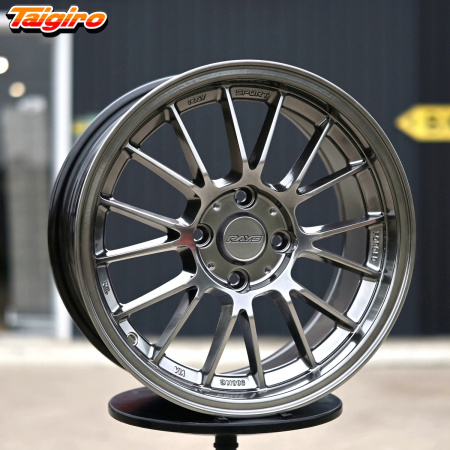 R15 Rays RE30 Стиль 7.0J ET35 4*100/114.3 Темный хром