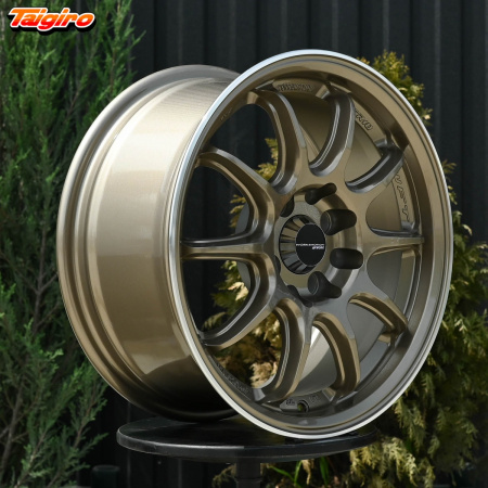 R15 Work Emotion ZR10 Стиль 7.0J ET35 4*100/114.3 Бронза